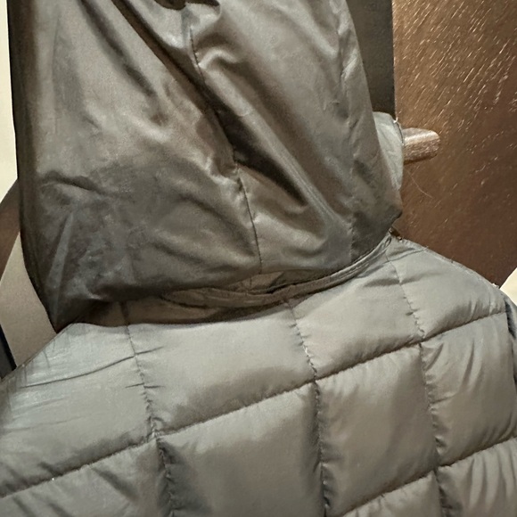 Roots winter puffer coat 3/4 length - Picture 8 of 8